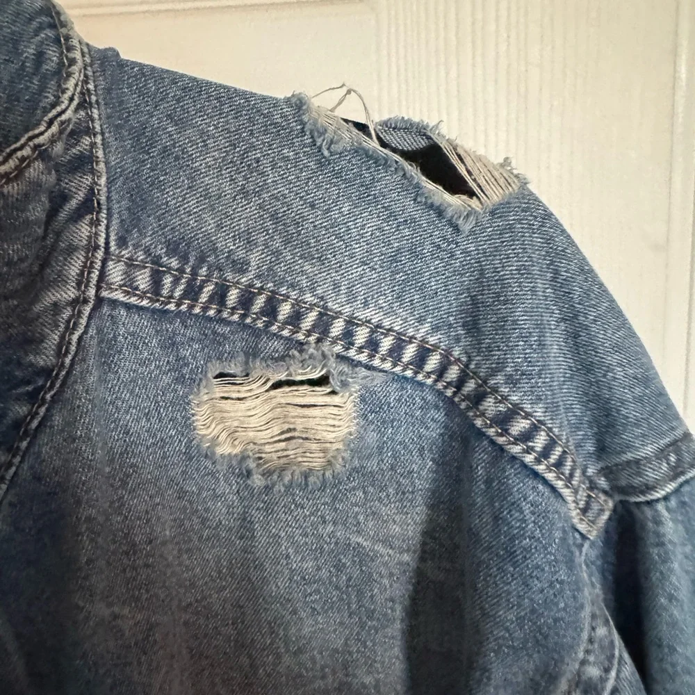 Denim Distressed Jacket - Picture 4 of 6